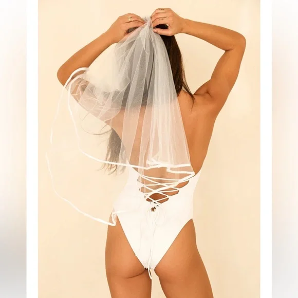 NWT Dippin’ Daisy’s Cheryl Low Cut V-Neck One Piece Bride Bachelorette Vacation - Picture 6 of 16